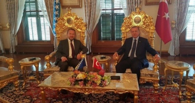 Izetbegović i Erdogan o izazovima u islamskom svijetu: Poticati solidarnost