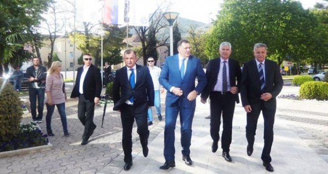 Pet prijedloga za Mostar:  Da li će Dodikov stav i pitanje mostarskih Srba odlučiti sudbinu grada?!