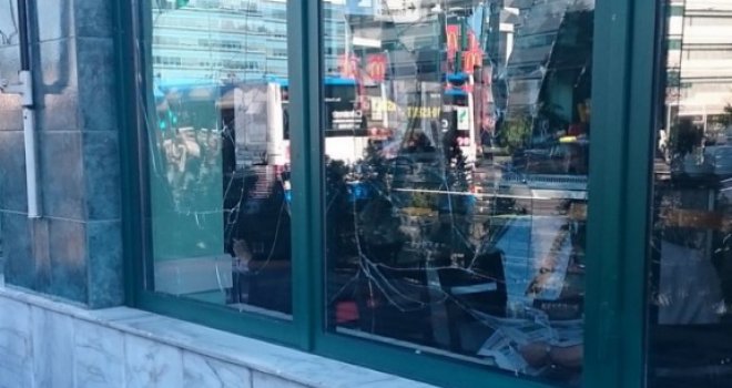 Jedna bomba bačena na kafić 'Fashion' u Sarajevu, a druga na kuću vlasnika tog objekta