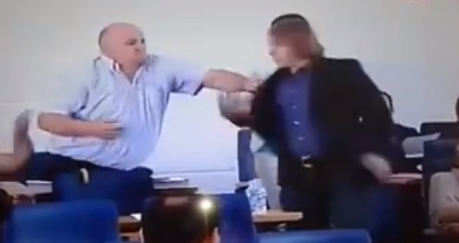 Pogledajte snimak napada na Peđu Kojovića: Bahati Rasim Smajić izgubio strpljenje