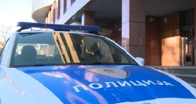 Tragedija u Bijeljini: Kombijem slučajno pregazio svoju suprugu