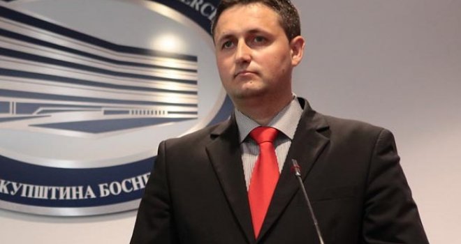 Novi glas iz Krajine za kandidata SDP-a: Još jedna stranka potpisala sporazum o podršci Denisu Bećiroviću