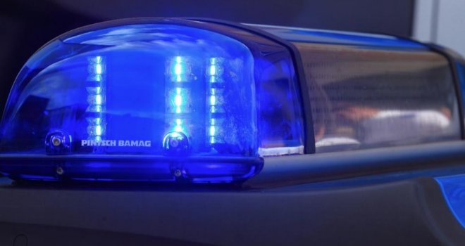Jedna osoba ranjena u napadu u Kelnu, dvojica osumnjičenih u bjekstvu