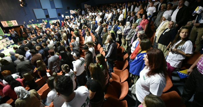 Radončić i Izetbegović u Srebrenici: Nećemo dozvoliti podjelu Bošnjaka u Podrinju, podržite Ćamila Durakovića