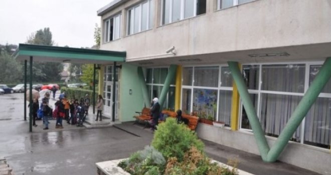 Donesena odluka: Evo šta će biti sa učenicima i nastavnicima Osnovne škole 'Silvije Strahimir Kranjčević'