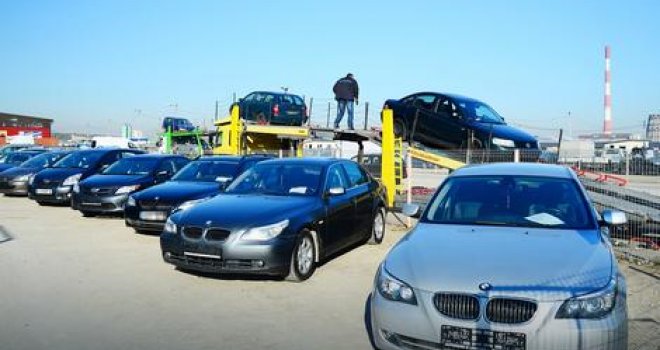Uprava za indirektno oporezivanje oglasila se o uvozu polovnih automobila u BiH: Kome treba EUR 1?