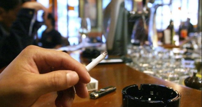 Grčevita borba za i protiv novog zakona o upotrebi duhana: Hoće li svaka kafana imati prostor za pušače i nepušače?!