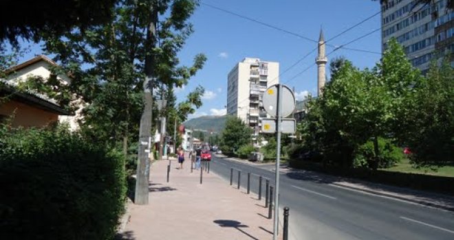 Sarajevski razbojnici ne miruju: Tri osobe uz prijetnju nožem od dječaka otele mobitel