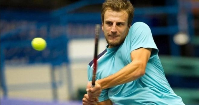 Mirza Bašić u drugom kolu ATP turnira u Dohi