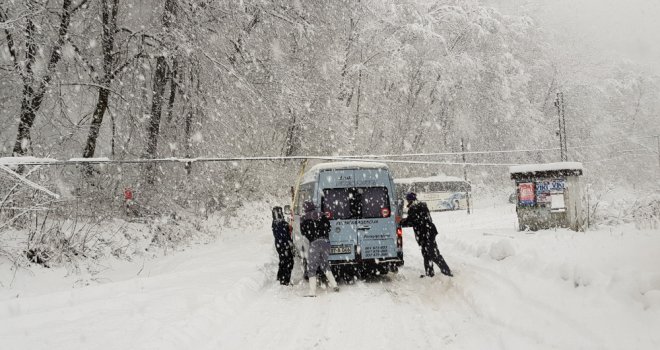 Krajina zatrpana snijegom, Bihać najhladniji grad u BiH:  Nema struje, potpuni kolaps za samo nekoliko sati!