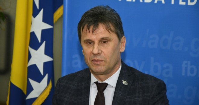 Novalić: Iznenađen sam i zatečen ovim dešavanjima i to baš u trenutku kada Bosna i Hercegovina...
