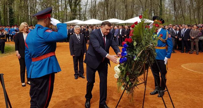 Dodik izazvao incident na komemoraciji za žrtve Jasenovca: 'Ovo je država srpskog naroda!'