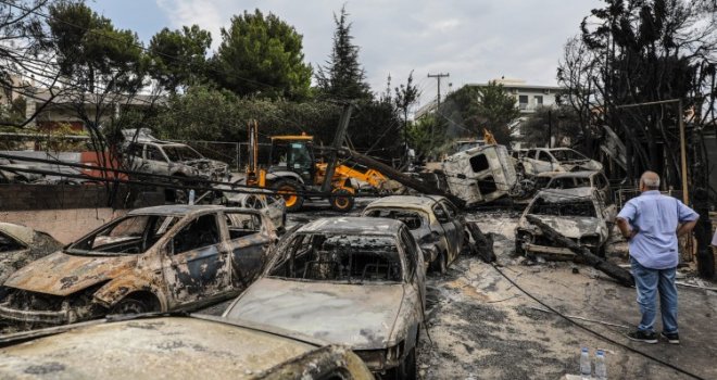 Pakao u Grčkoj nema kraja: Vatra progutala 80 života, stotine povrijeđenih, spasioci tragaju za nestalim...