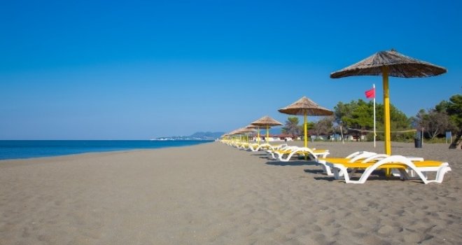 Crnogorci uvode pravilo koje će itekako obradovati goste na plažama!