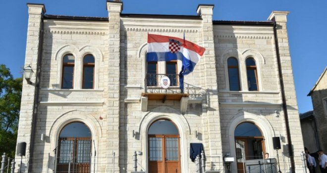 Čović i Plenković u Livnu otvorili hrvatski konzulat: Ovim činom zaokružujemo diplomatsku mrežu Republike Hrvatske u BiH