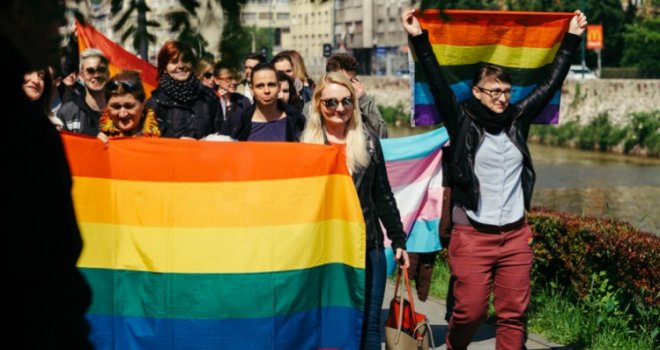 Pokrenuta inicijativa: Hoće li FBiH legalizirati životne zajednice istospolnih parova?