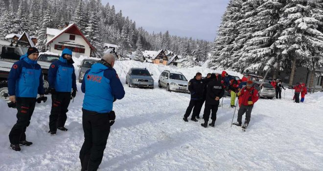 Desetine osoba traga za El-Eminom Hadžićem na Ponijerima