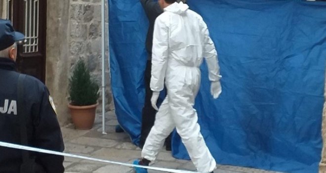Strava u Dubrovniku: Tri mrtve osobe nađene u stanu u centru grada, još jedna ranjena