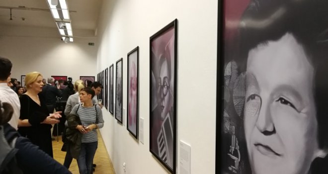 U Sarajevu otvorena izložba ilustracija iz knjige '#ŽeneBiH': Omaž izuzetnim ženama koje su razbijale stereotipe