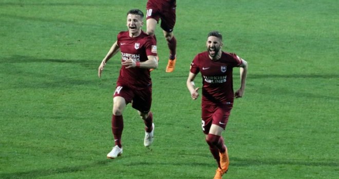 Debakl na Grbavici: Sarajevo pregazilo Željezničar sa 3:0!