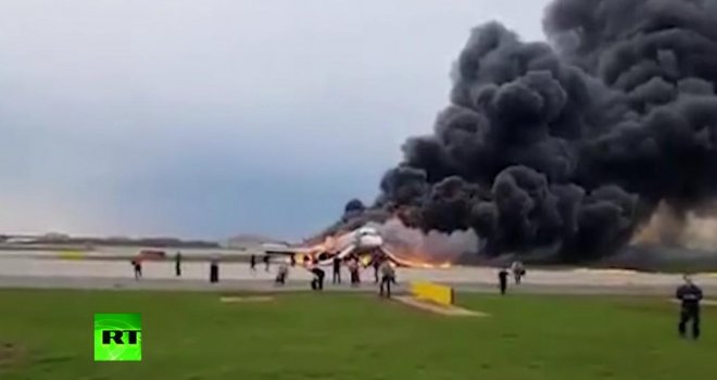 Avion prisilno sletio na moskovski aerodrom pa se zapalio: Broj mrtvih porastao na 41