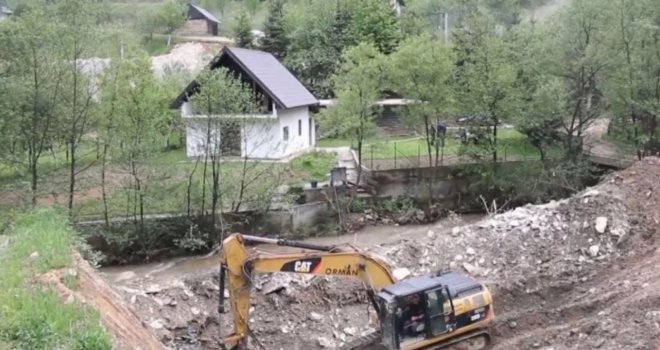 Borba Salke Hodžića protiv hidroelektrane koju u njegovom dvorištu gradi Amer Jerlagić