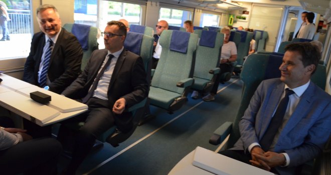 Ranom zorom članovi Vlade FBiH vozom krenuli ka Mostaru: Evo zašto su se ministri otisnuli u avanturu