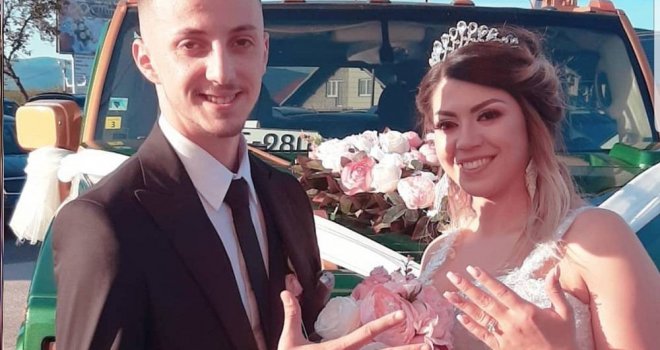 Oženio se finalista 'Zvezda Granda' Ahmed Orahovčić: Na svadbu stigle brojne kolege, a evo ko se latio mikrofona