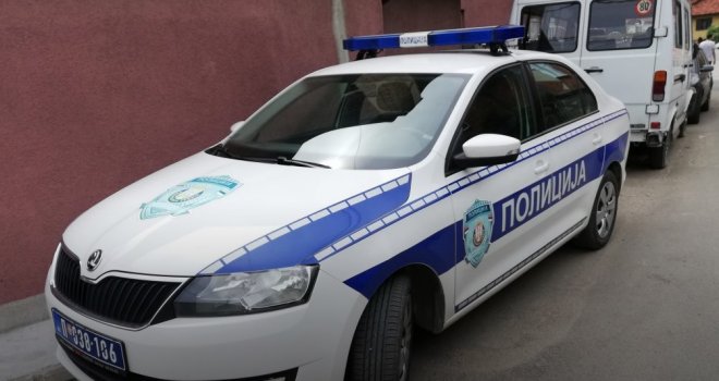 Drama u Srbiji: Muškarac nađen mrtav sa prostrijelnom ranom u grudima