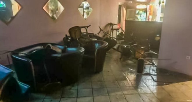 Incident kod Knina: 15 maskiranih napadača upalo u kafić, pretukli goste koji su gledali utakmicu Crvene zvezde, u bolnici završilo i dijete
