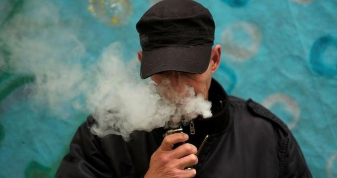 Istraživanje pokazalo: E-cigarete znatno povećavaju rizik od korone