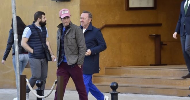 Kevin Spacey uživa u Beogradu: U Srbiju nije došao zbog glume, već zbog nečeg malog, tečnog i jednostavnog