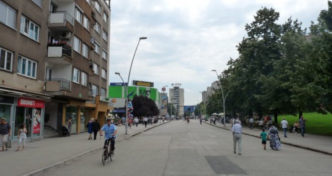 Incident u centru grada: Pucao na kafić u Zenici pa pobjegao