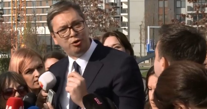 Vučić nije navikao na ovakva pitanja: Šta je novinar (u)pitao predsjednika Srbije, zbog čega se on previše uznemirio?!