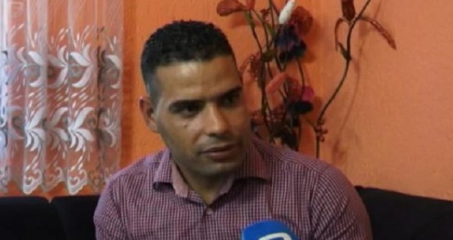 Migrant Ammar iz Alžira u Tuzli pronašao drugu porodicu: Prihvatili su ga kao sina, svi zajedno obavljaju poslove...