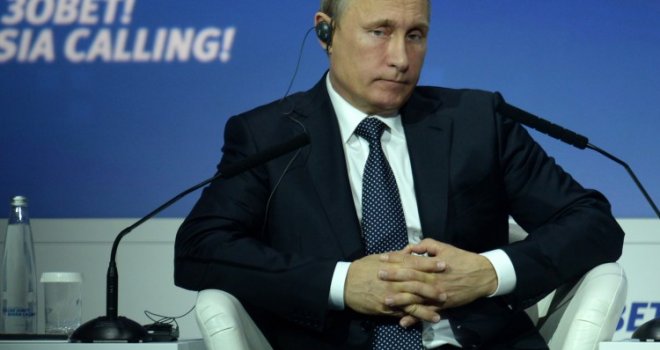 Putin: Optužbe za opoziv Trumpa su izmišljene, neće biti smijenjen