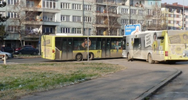 Kolaps u Zenici, i dalje blokirana Autobuska stanica: 'Mi više nemamo kuda... nit' plate, nit goriva...' 