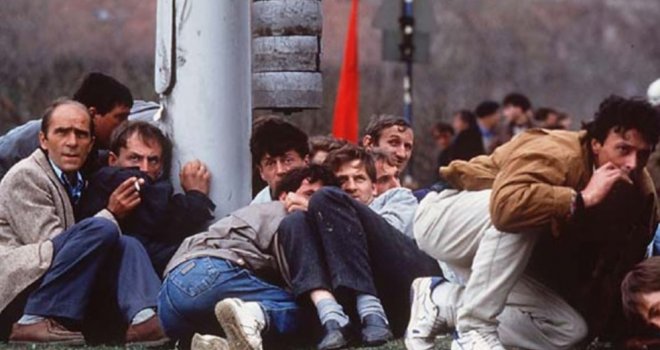 April '92:  Kako  ni(smo) naivno ušli u rat i napad na Sarajevo