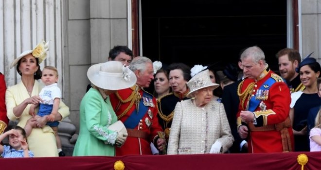 Oglasila se kraljica Elizabeta: Voljeli bismo da princ Harry i Meghan Markle ostanu stalni članovi kraljevske porodice, ali...