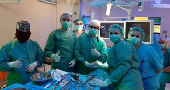 Svjetski hirurg boravio na KCUS-u, Sebija Izetbegović najavila: Uvodimo VATS metode na Klinici za torakalnu hirurgiju