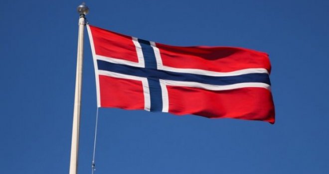 Norveška ponovo otvorila škole, frizerske i ostale salone