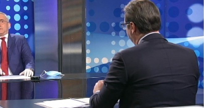 Zbog onog što je napravio tokom intervjua s Vučićem, voditelj postao hit na Balkanu
