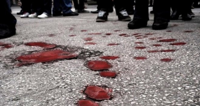 Ferhadija 28 godina nakon masakra: Tužno sjećanje na ubijene Sarajlije u redu za hljeb