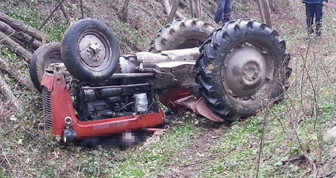 Tragedija potresla BiH: Dječak poginuo prilikom prevrtanja traktora