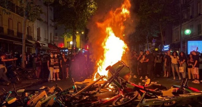 SAD pokrenula lavinu protesta u Evropi: Francuzi na ulicama Pariza zbog ubistva Afroamerikanca Adama Traore