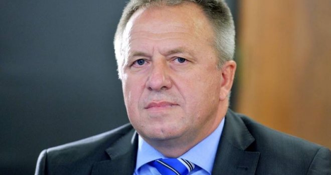 Zbog skandala oko nabavke medicinske opreme: Uhapšen slovenski ministar za gospodarstvo