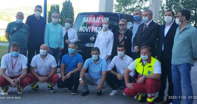 Borba protiv korone: Ljekari iz KCUS-a, UKC Tuzla i Hitne pomoći KS krenuli u Novi Pazar