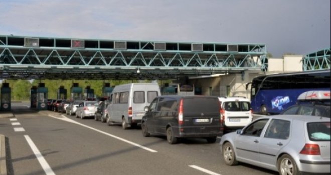 Još jedna država iz regiona stavila BiH na 'crvenu listu': Bh. građani više ne mogu putovati ni preko ove granice...