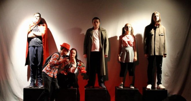 Izvođenjem 'Hiljadarke' završeni Dani teatra mladih u MTM-u, publika nagradila tri predstave