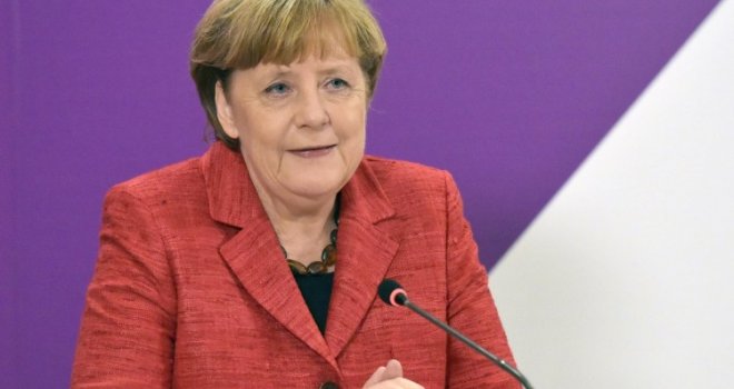 Uz šeretski osmijeh Angela Merkel otkrila šta će raditi nakon septembra: Čeka je penzija od 15.000 eura mjesečno!